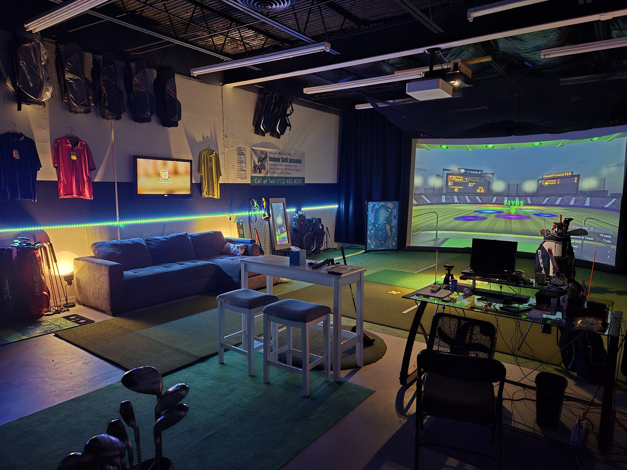 ARLEN BENTO JR. INDOOR GOLF LESSON HD SIMULATOR<br />

